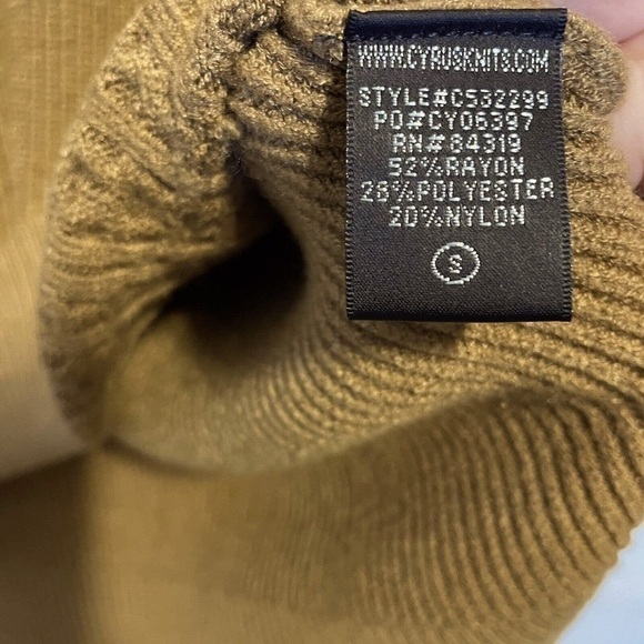 Cyrus Women’s Crew Neck Ribbed Tunic Sweater Brown Sugar Small NWT Extra Long - Picture 8 of 12